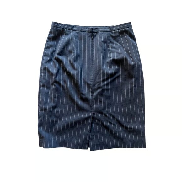 Talbots Navy Pencil Skirt, Size 8, 100% Wool w/lining, Slit Back, Pleat Front - Picture 7 of 7